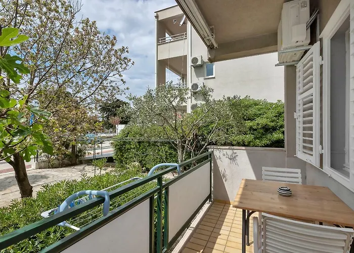 & Rica 3* Μακάρσκα