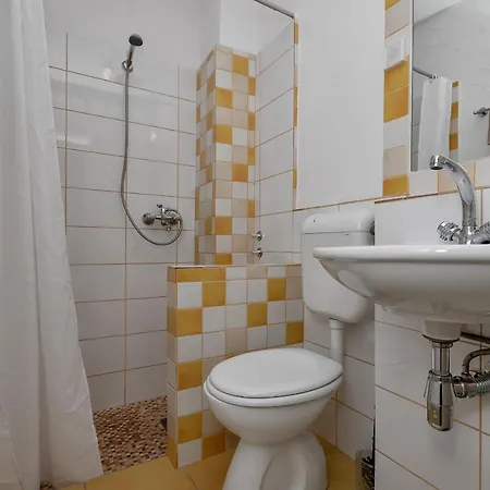 & Rica بيت ضيافة 3*