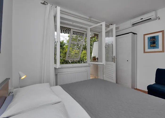 & Rica Guest house 3*