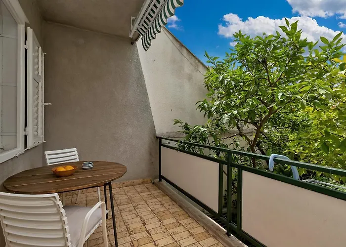 Guest house & Rica Makarska