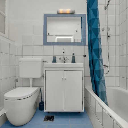 Gasthuis & Rica Makarska