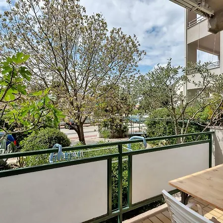 Gasthuis & Rica Makarska